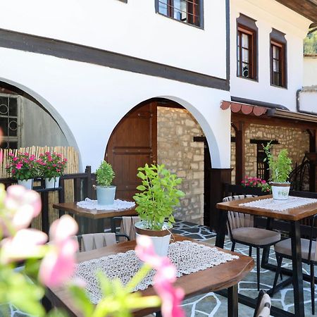 Ador Boutique Hotel Berati Exterior foto